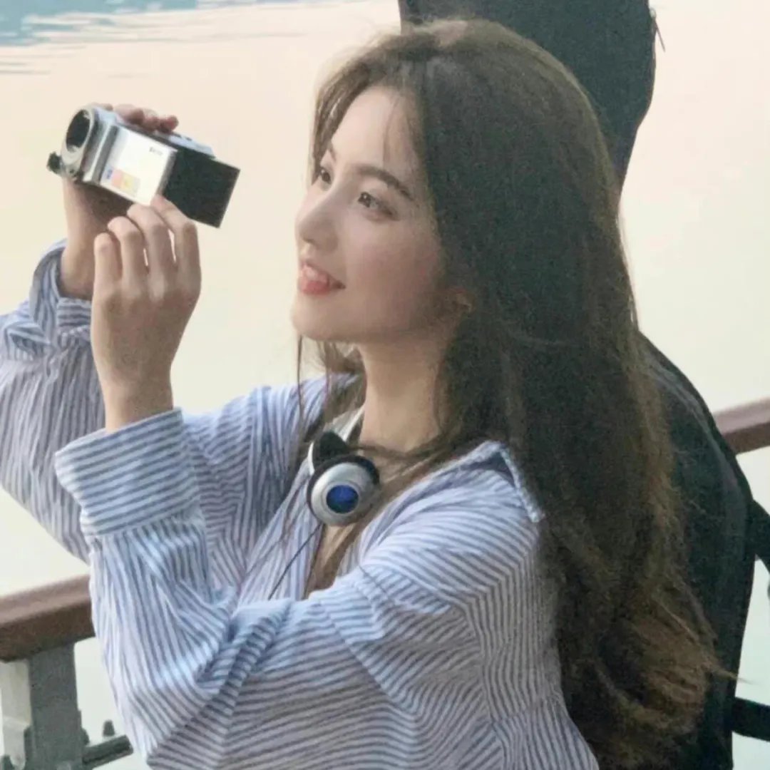 布劳涅森林的女人们